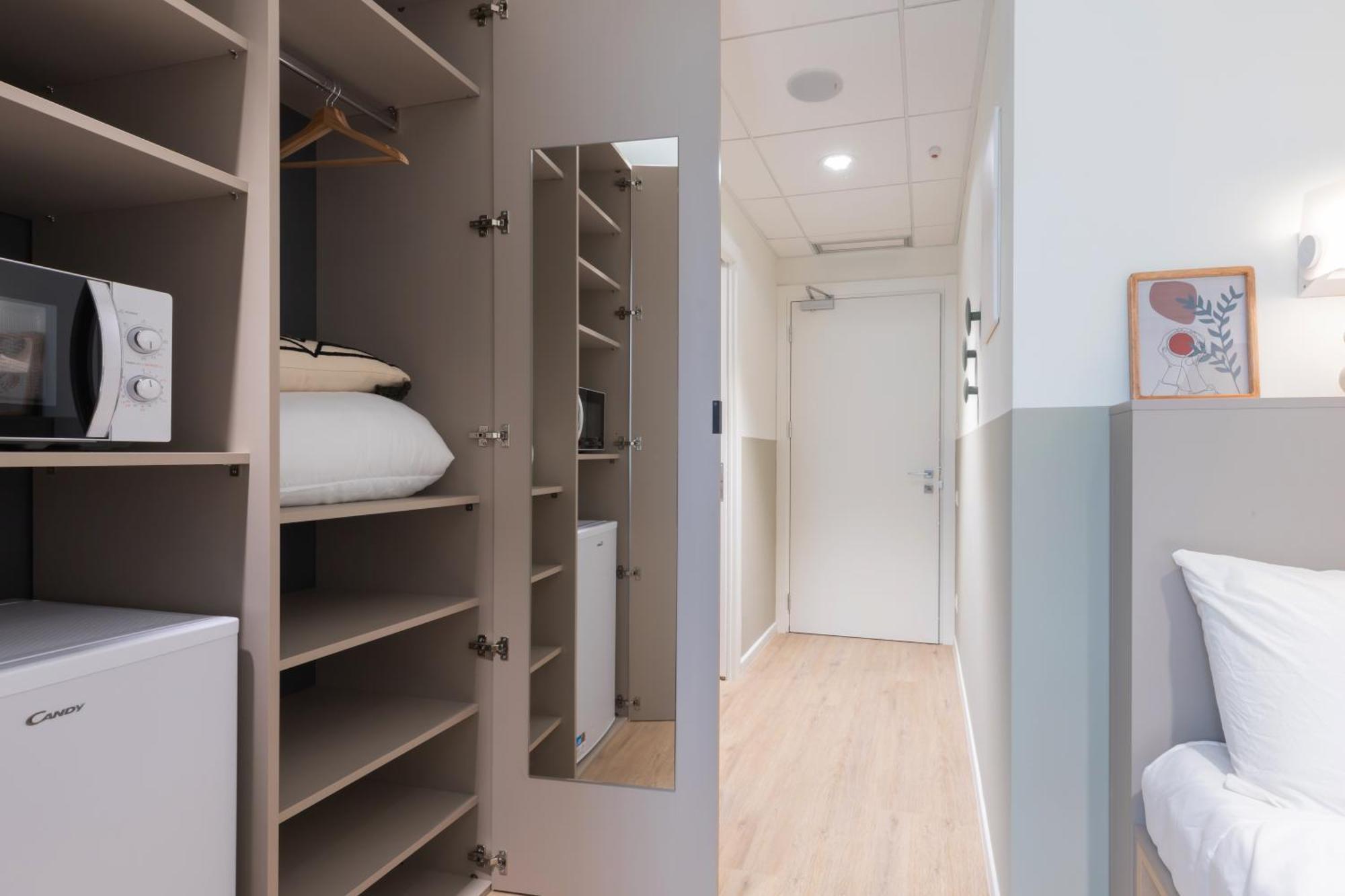 Well-Located Campus Rooms Near City Park 밀라노 외부 사진