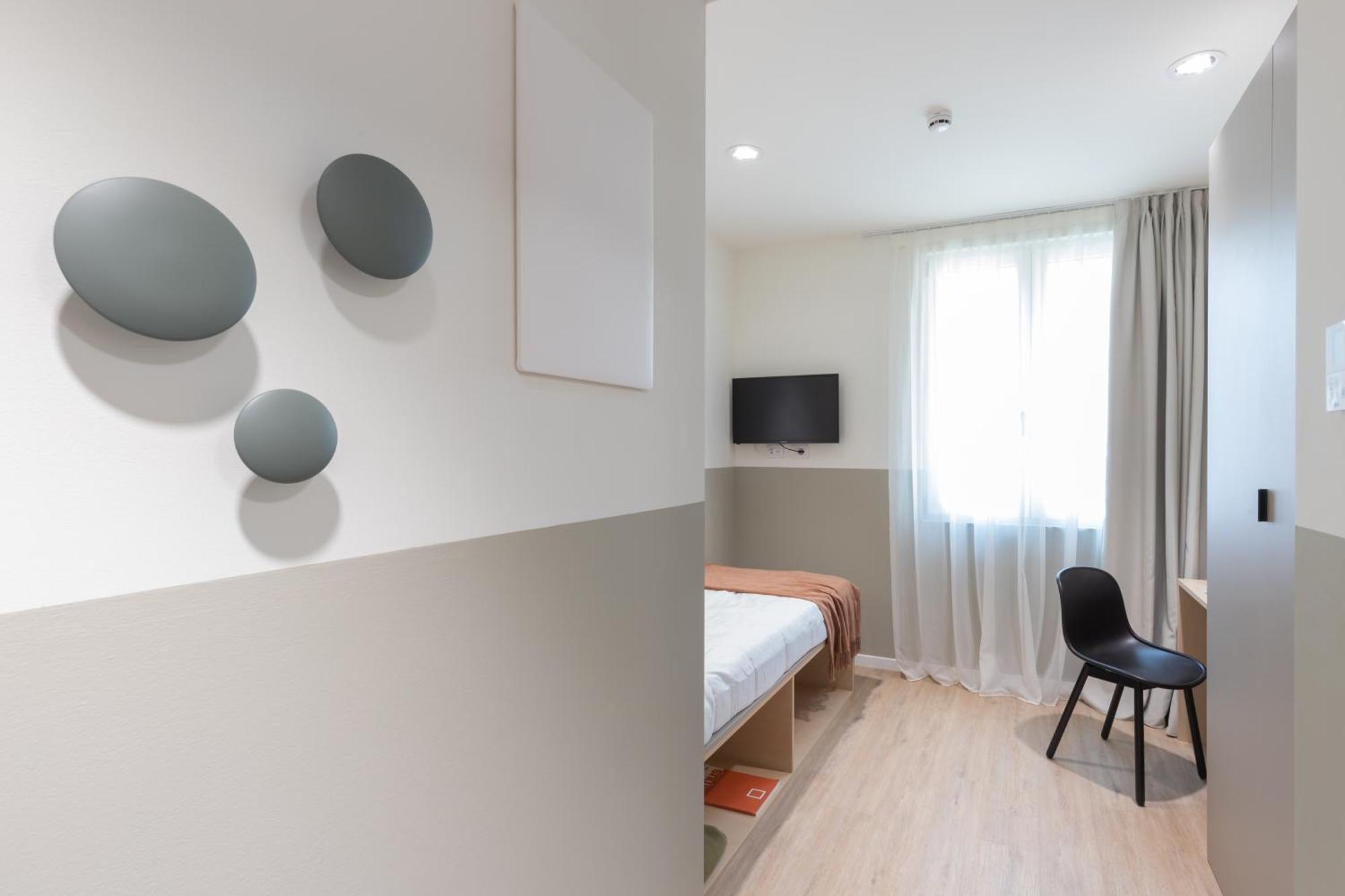 Well-Located Campus Rooms Near City Park 밀라노 외부 사진